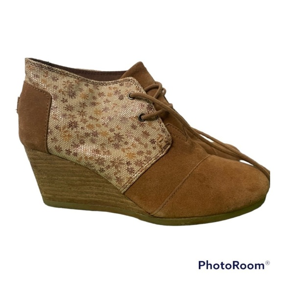 Toms suede wedge booties - Picture 1 of 7